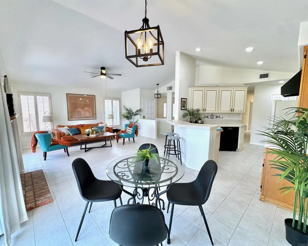 https://cdn.realtyfeed.com/cdn/127/307066142/0dbf8a0b32107c154d8d09b59cf49356.webp