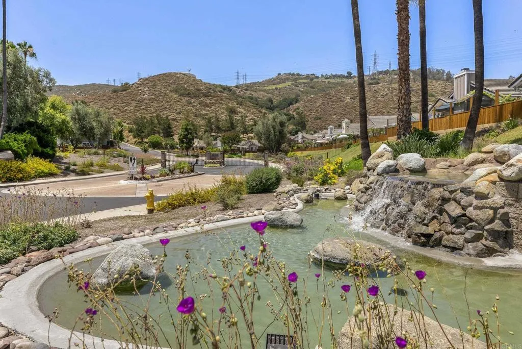 https://cdn.realtyfeed.com/cdn/127/307066142/43ea7fb81974f9d26f8c2045763b7d4e.webp