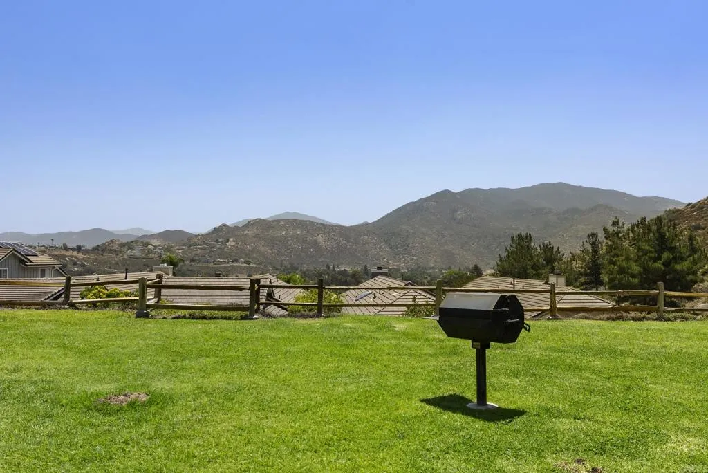 https://cdn.realtyfeed.com/cdn/127/307066142/9a530cd54896d1515fe952e094fc2fa2.webp