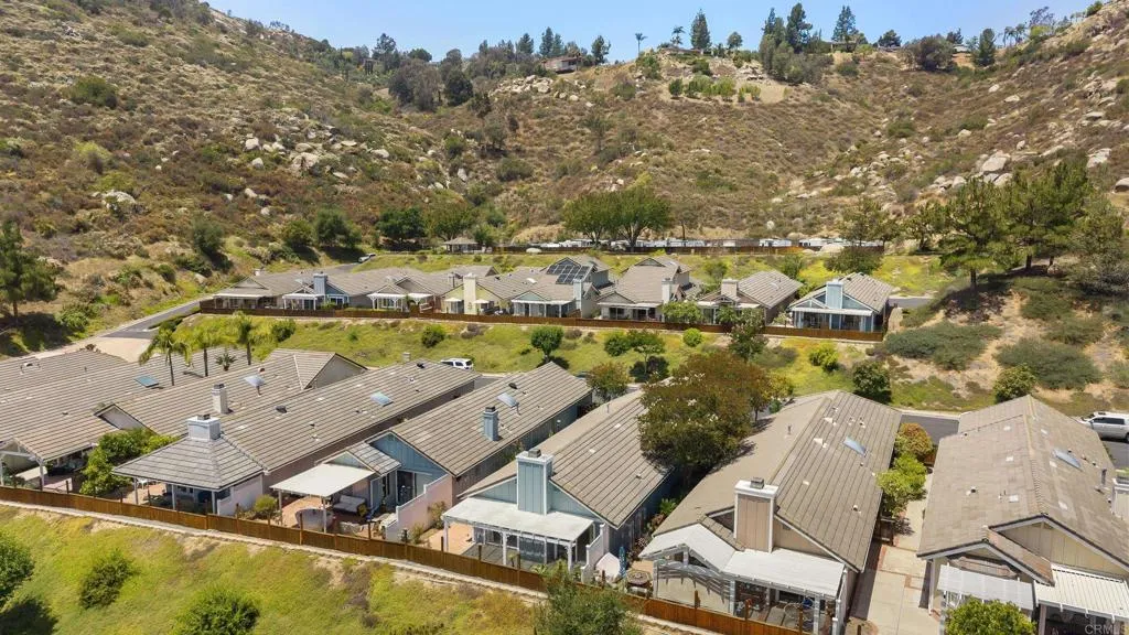 https://cdn.realtyfeed.com/cdn/127/307066142/edfcdf52fdc19c9291ab7bfb5281e1c1.webp