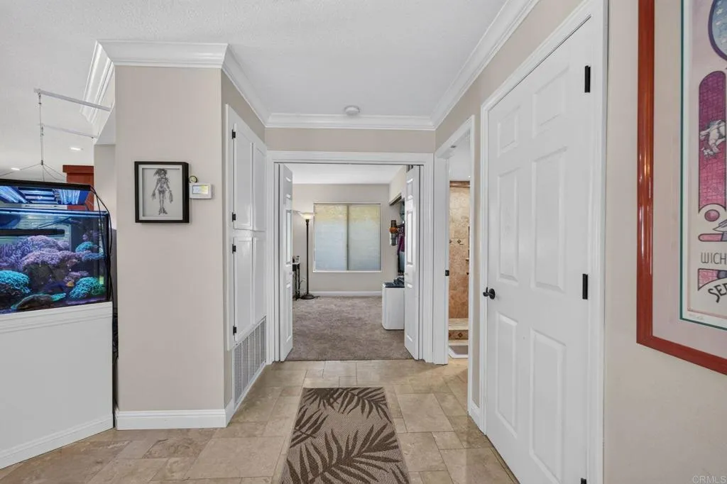 https://cdn.realtyfeed.com/cdn/127/307066155/bf1ee5113f19bac840bdef74e86ca331.webp