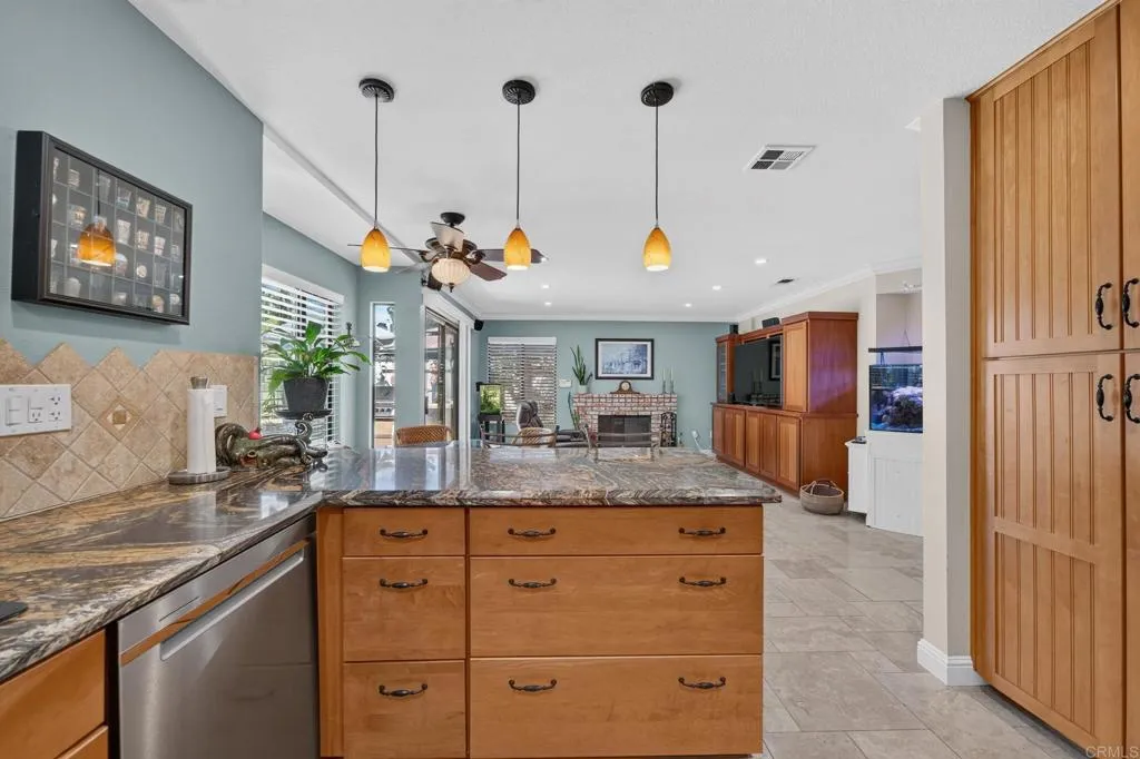 https://cdn.realtyfeed.com/cdn/127/307066155/e3c14bef00d955d4e20b4b3f1b33d73a.webp
