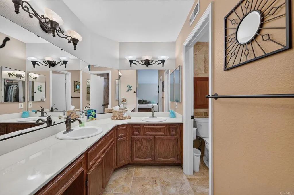 https://cdn.realtyfeed.com/cdn/127/307066155/f334639b62a04bacca459ae67315d825.webp
