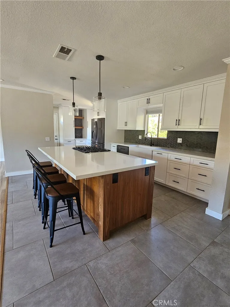 1733 Hillcrest Lane, Fallbrook, CA 92028 - Main photo, Fallbrook, CA
