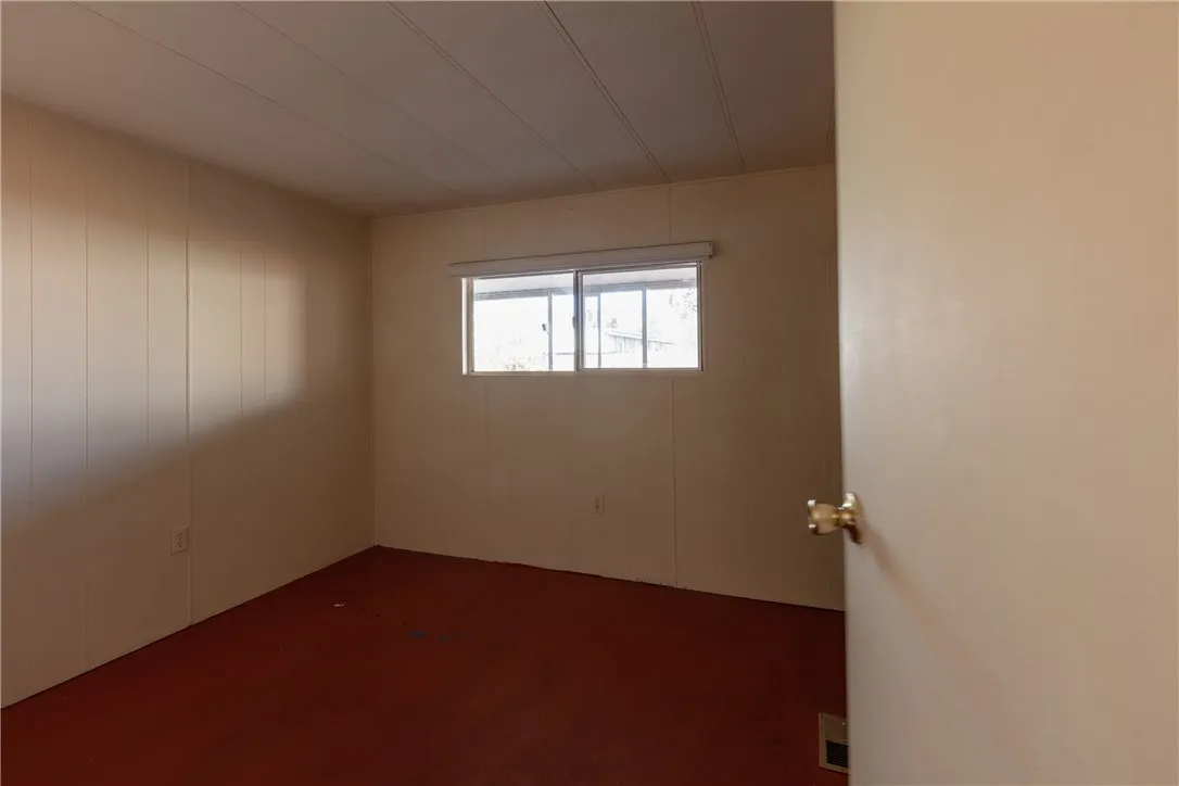 https://cdn.realtyfeed.com/cdn/127/307066176/abeacb6c64a88ffeb9c6523a6763f685.webp