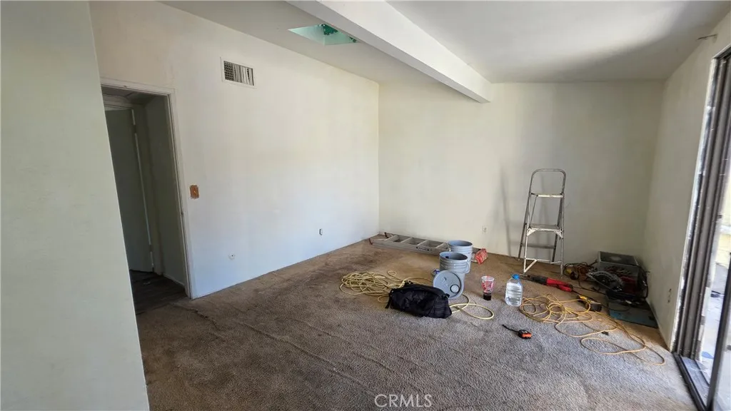 https://cdn.realtyfeed.com/cdn/127/307066198/2ec8e7f5911e36affb7059d5a45b8201.webp