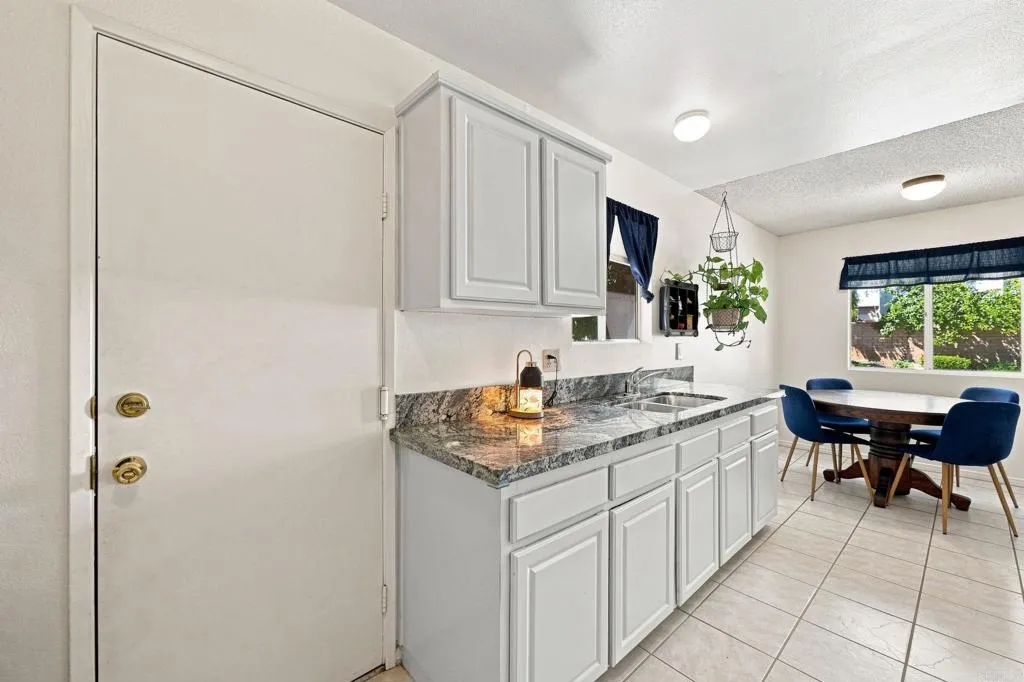 https://cdn.realtyfeed.com/cdn/127/307066204/ddd12dcf1229d9642e88f7c6b87b847c.webp