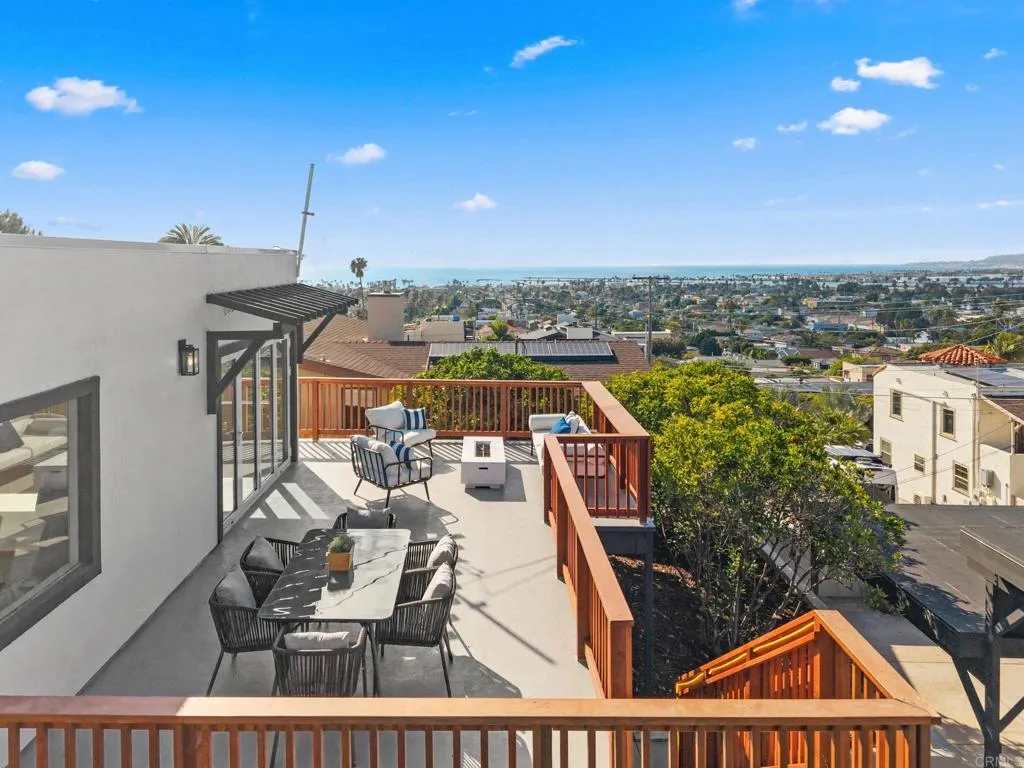 4474 Cape May Avenue, San Diego, CA 92107 - Photo 5 of 49, San Diego, CA