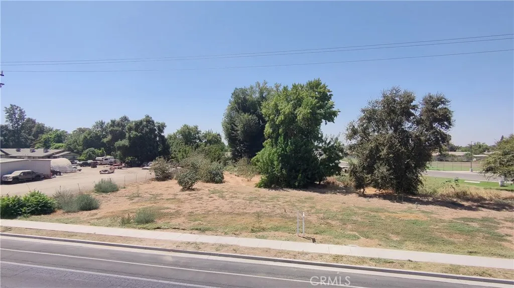 Farmersville, CA 93223
