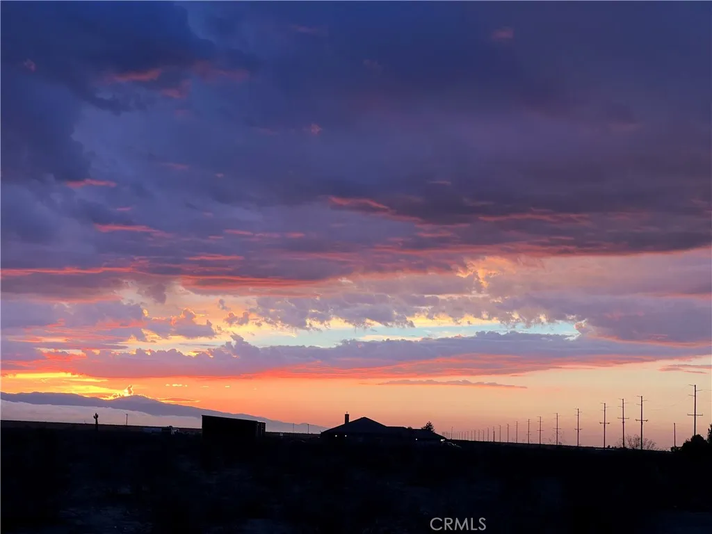 Apple Valley, CA 92308
