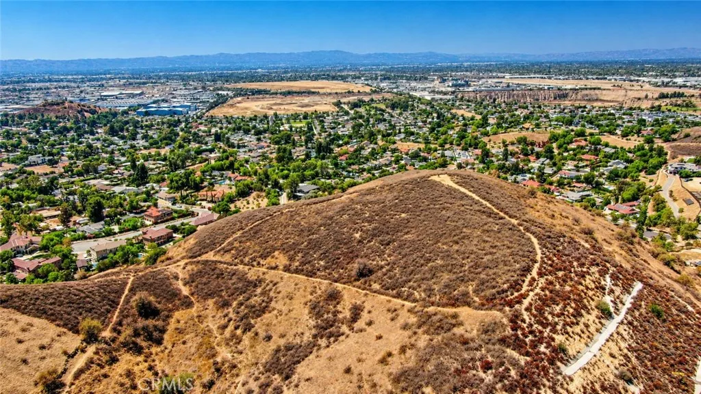 Shadow Hills, CA 91040