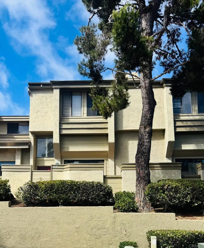 3324 Caminito Eastbluff Unit 160, La Jolla, CA 92037 - Main photo, La Jolla, CA
