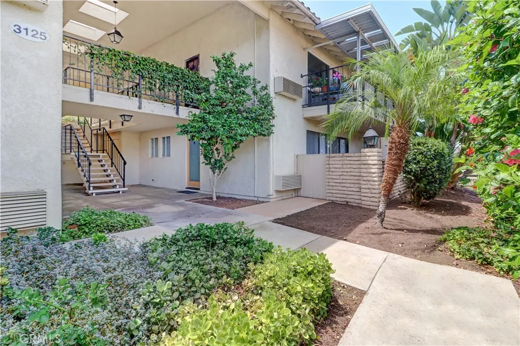 Laguna Woods, CA 92637