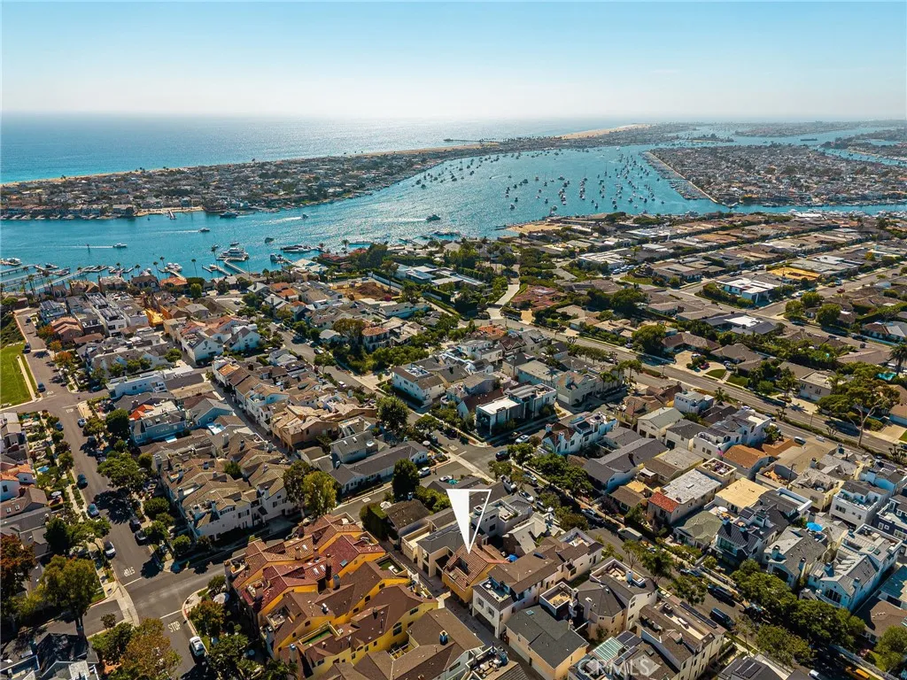 Corona Del Mar, CA 92625