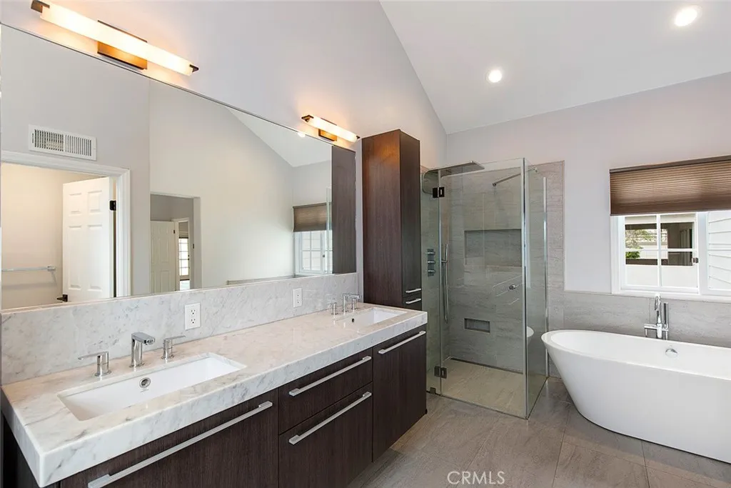 Corona Del Mar, CA 92625