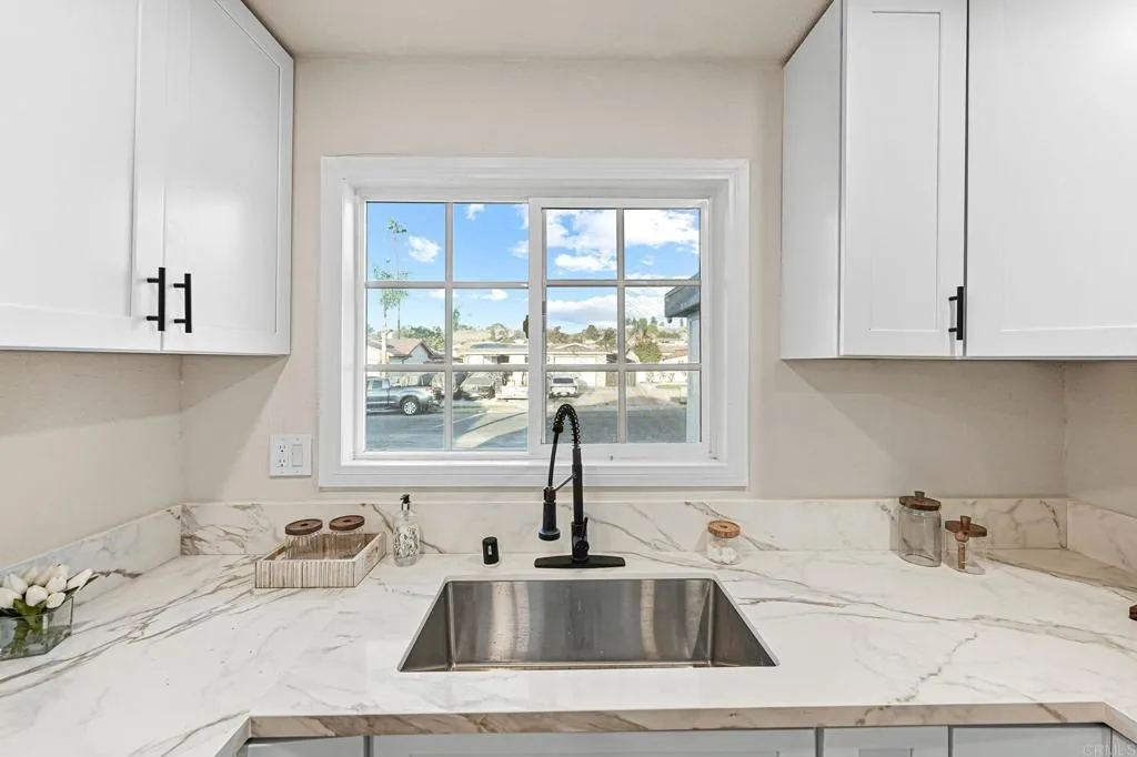 https://cdn.realtyfeed.com/cdn/127/307066271/2accb1035dc40cd28a72aeda929b46e4.webp