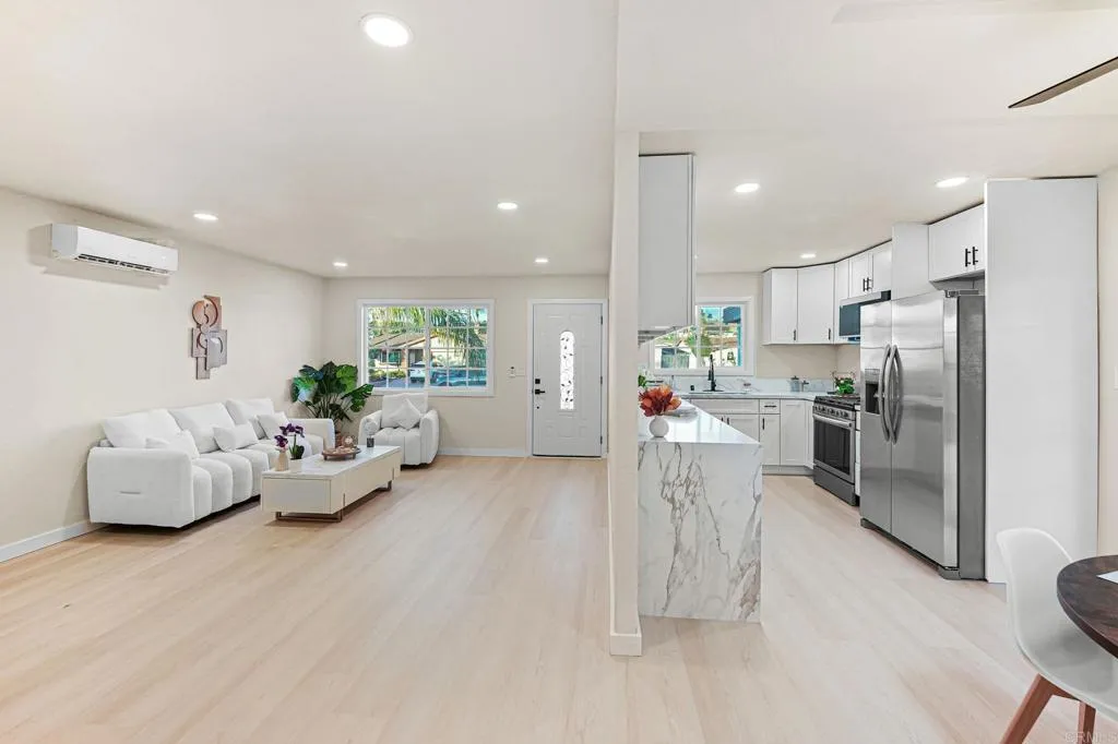https://cdn.realtyfeed.com/cdn/127/307066271/506aa33ef3154d214d17fa28b463884a.webp
