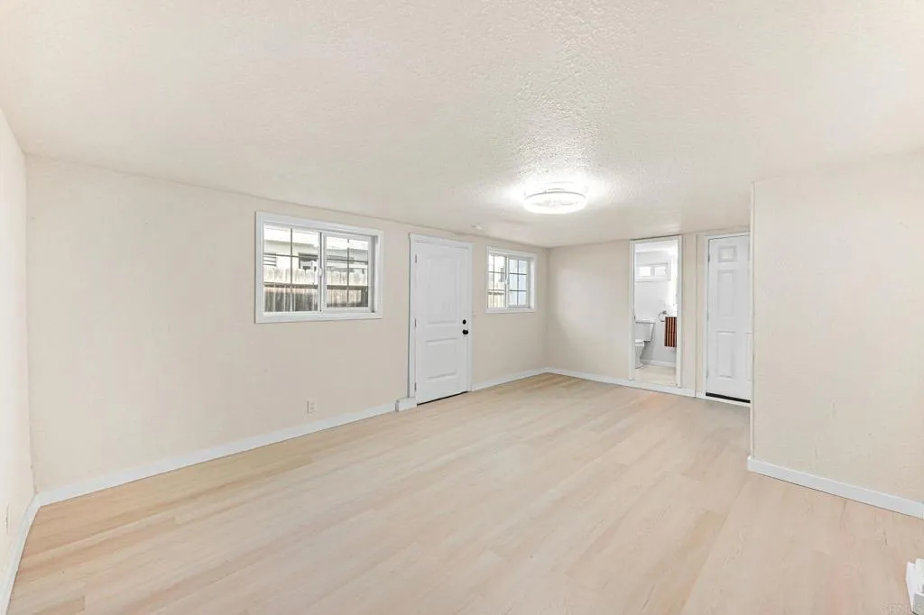 https://cdn.realtyfeed.com/cdn/127/307066271/614cc258833950d8690b9efdd72c2c96.webp