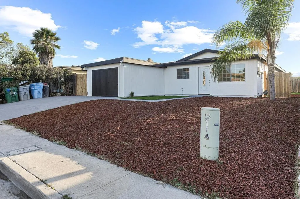https://cdn.realtyfeed.com/cdn/127/307066271/734bcd4738cce8f1c6be4f77ea6bb504.webp