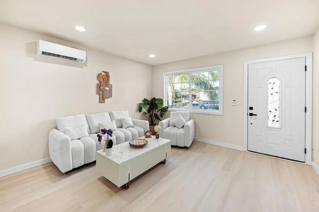 https://cdn.realtyfeed.com/cdn/127/307066271/7f165c37a89f94156294f7e0b5690941.webp