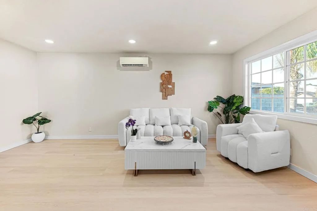 https://cdn.realtyfeed.com/cdn/127/307066271/fd4e27a527fc90d704d37617560a1d4b.webp