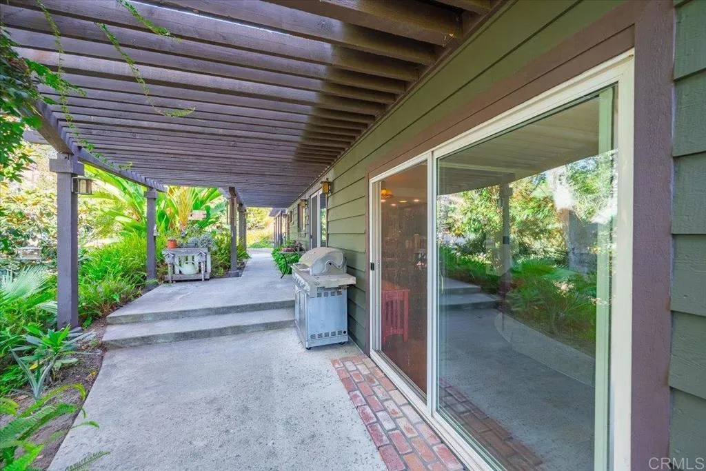 https://cdn.realtyfeed.com/cdn/127/307066324/380a87d8d8f2ed1e574e2241f0be0bbb.webp