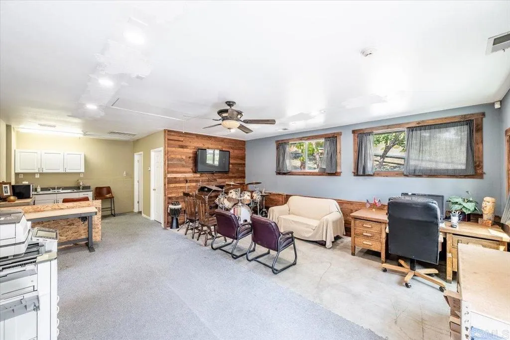 https://cdn.realtyfeed.com/cdn/127/307066324/3ec125be3acb8f4354ef6f0db49bcb26.webp