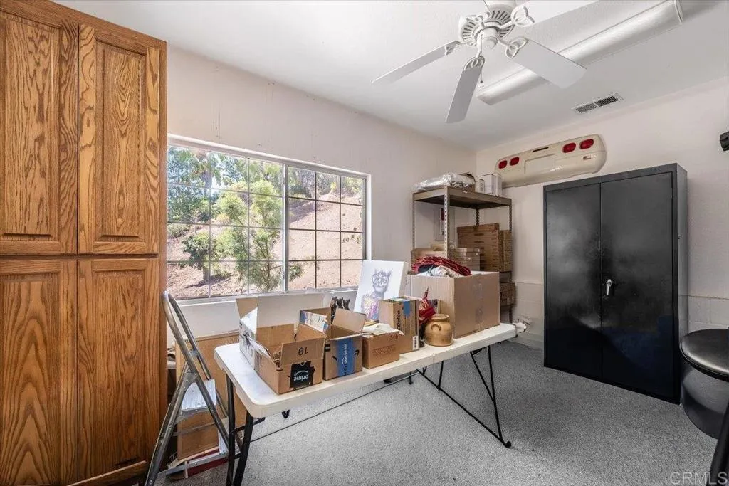 https://cdn.realtyfeed.com/cdn/127/307066324/910a88a6ef904f707f4321baa71fef22.webp