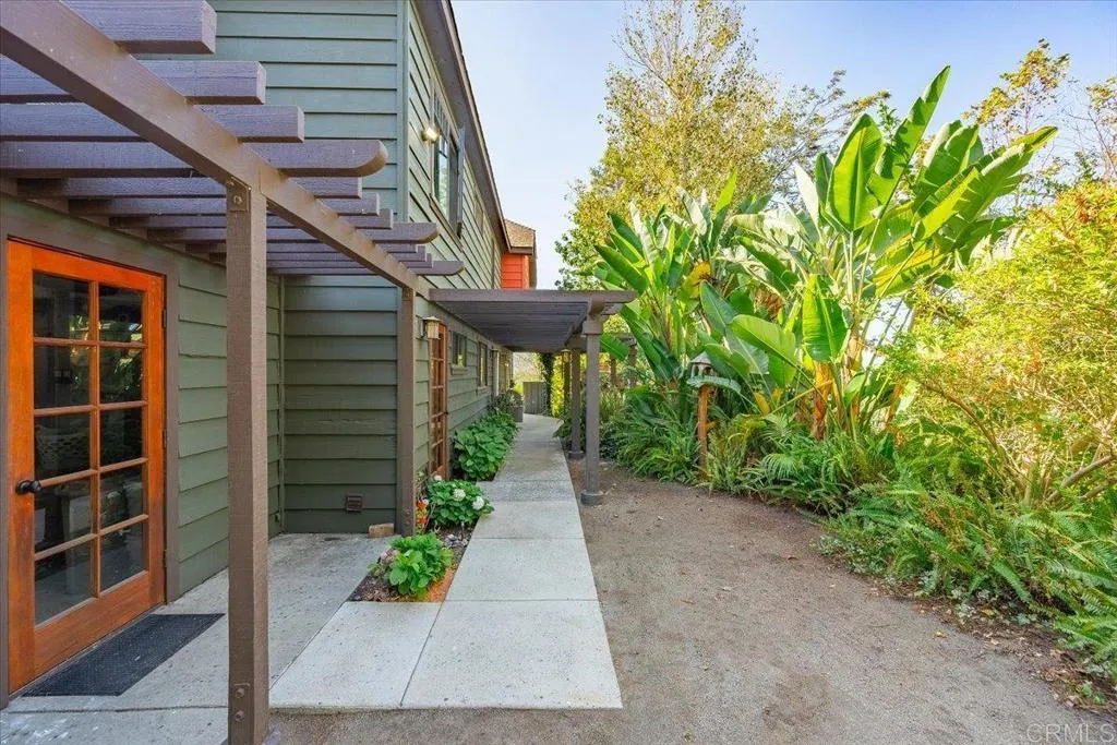 https://cdn.realtyfeed.com/cdn/127/307066324/a87f2a6adead02889c2e0de37aafb6d4.webp