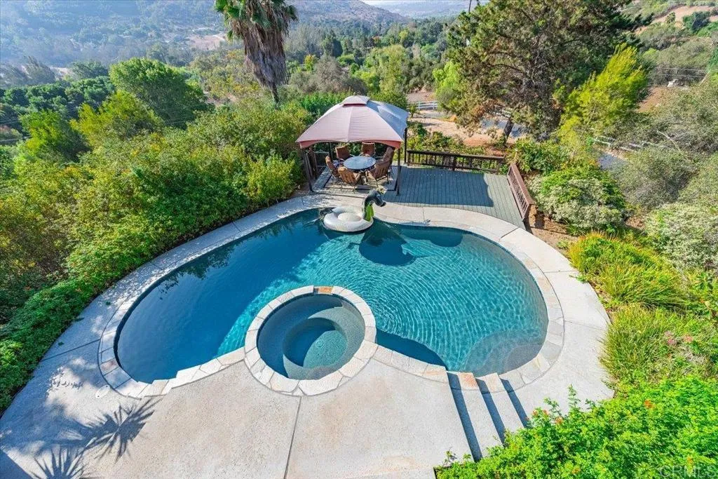 https://cdn.realtyfeed.com/cdn/127/307066324/d49e1ce7de833a5fc55a3a4e5fbd72df.webp