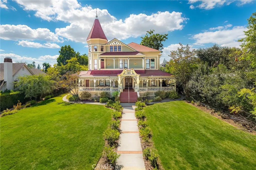 Sierra Madre, CA 91024