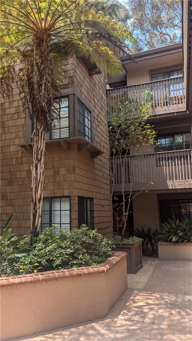 8860 Villa La Jolla, La Jolla, CA 92037 - Photo 2 of 31, La Jolla, CA