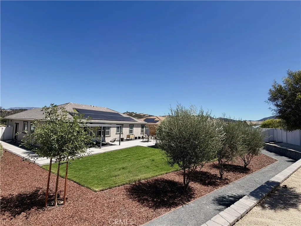https://cdn.realtyfeed.com/cdn/127/307066358/87b1d3a9ac420d09aa6ee0cfaf20bac9.webp