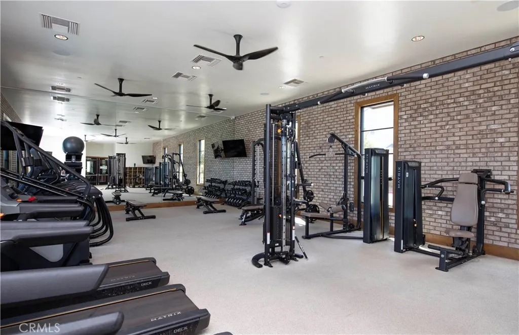 https://cdn.realtyfeed.com/cdn/127/307066358/89c3b748f7f04b8c911726df800e6298.webp