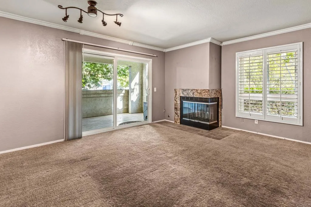 https://cdn.realtyfeed.com/cdn/127/307066363/5b1e72027a6d3835dcd8d3f05d94bb1a.webp