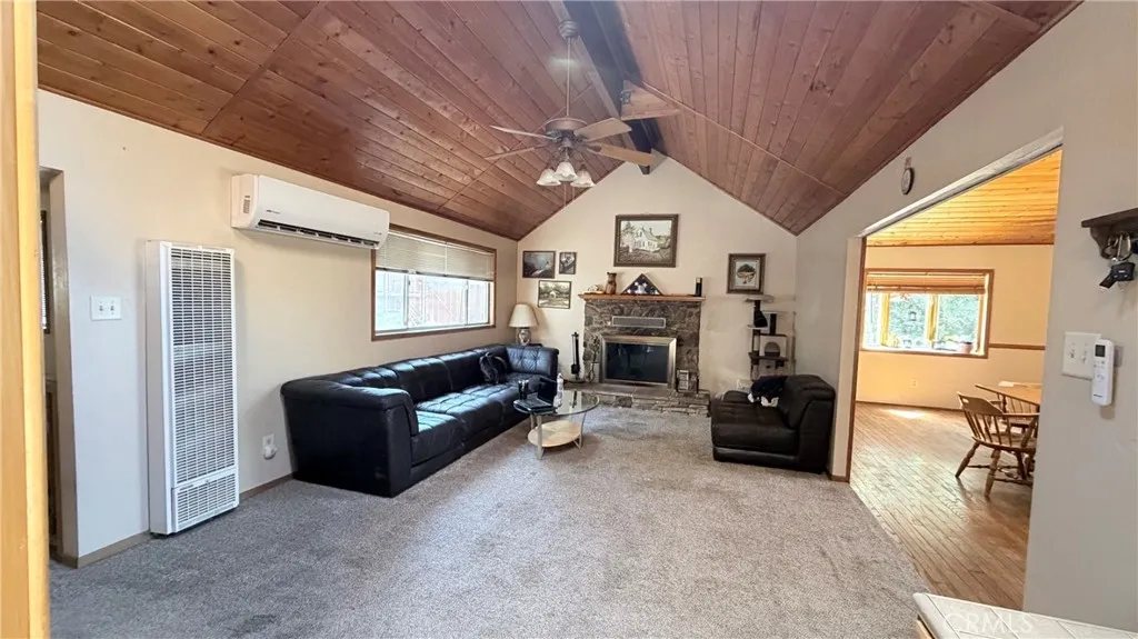 Crestline, CA 92325