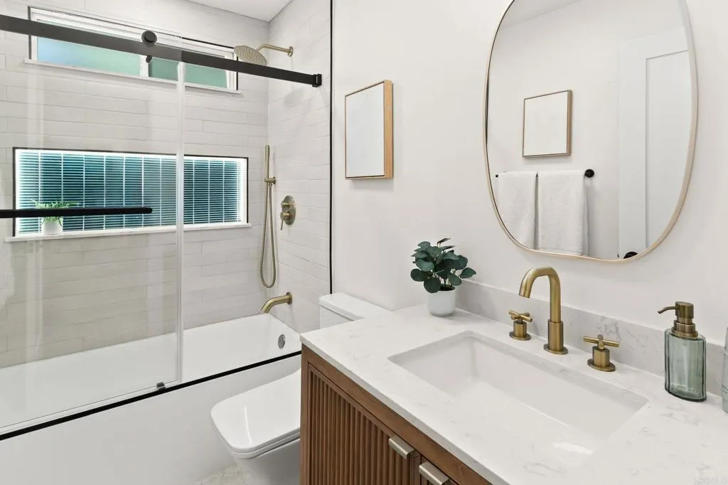 https://cdn.realtyfeed.com/cdn/127/307066393/727fc15dc845900339ac92b838b9ed89.webp