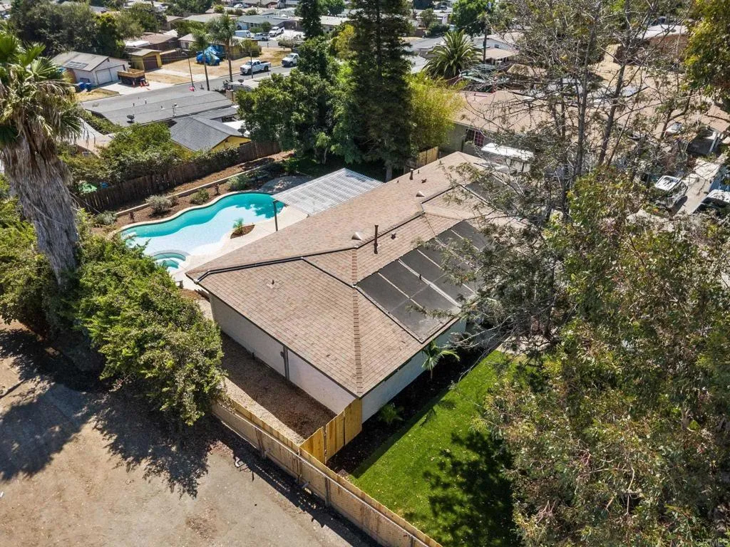 https://cdn.realtyfeed.com/cdn/127/307066393/9bd907045bd4874fa467dd75ae591321.webp