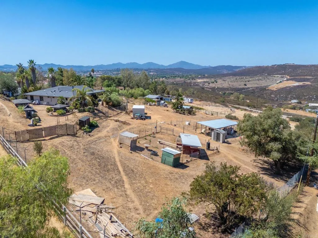 https://cdn.realtyfeed.com/cdn/127/307066454/64bd77387462d9858d2c326b847b161e.webp
