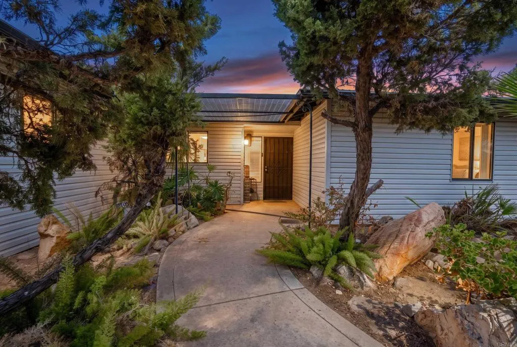 https://cdn.realtyfeed.com/cdn/127/307066454/91e6864c05beb4cd86e0ff9dda5a6271.webp