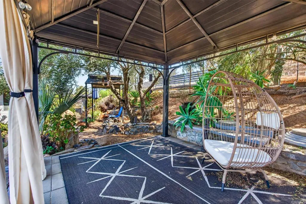 https://cdn.realtyfeed.com/cdn/127/307066454/ac1e1ea31043c46da237f64d5d7719cb.webp