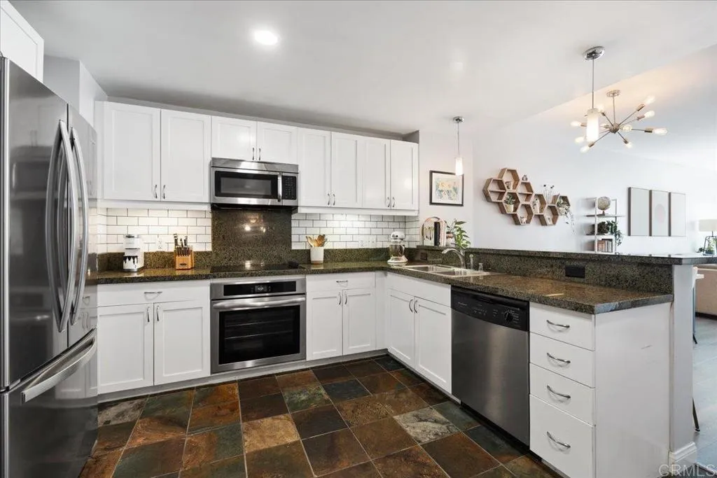 https://cdn.realtyfeed.com/cdn/127/307066512/7031064ae0f83c5ed45d5f9fa69c19d5.webp
