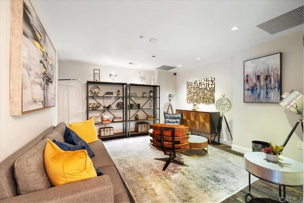 https://cdn.realtyfeed.com/cdn/127/307066512/84f05f77cccc3c5533f1855477857533.webp