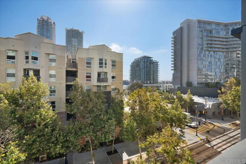 https://cdn.realtyfeed.com/cdn/127/307066512/b98e36301bf1112d1f566968d20f8f34.webp