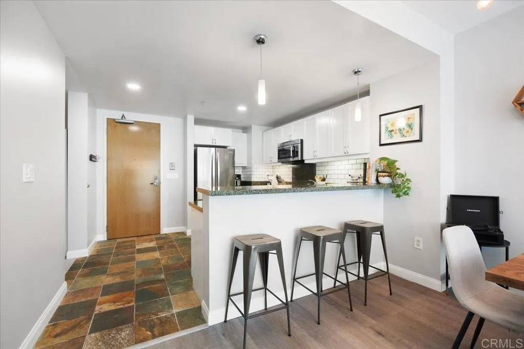 https://cdn.realtyfeed.com/cdn/127/307066512/df90e23d9a33e0b765503090e2582ff4.webp
