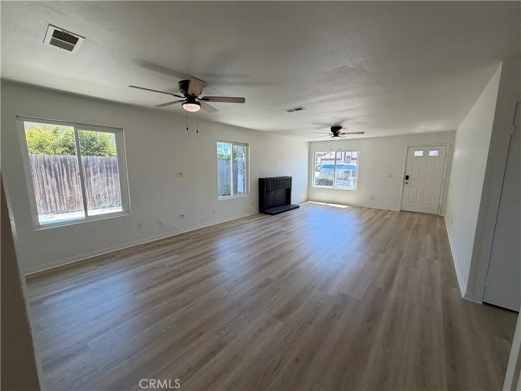https://cdn.realtyfeed.com/cdn/127/307066518/c6267d606166a6ccaff3f6829d448aaa.webp
