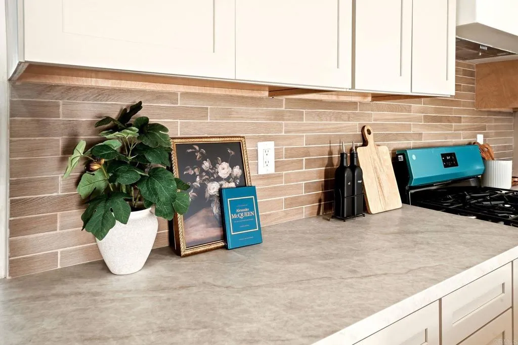 https://cdn.realtyfeed.com/cdn/127/307066571/38574a0056b906b4ca98c54af7ce50fe.webp
