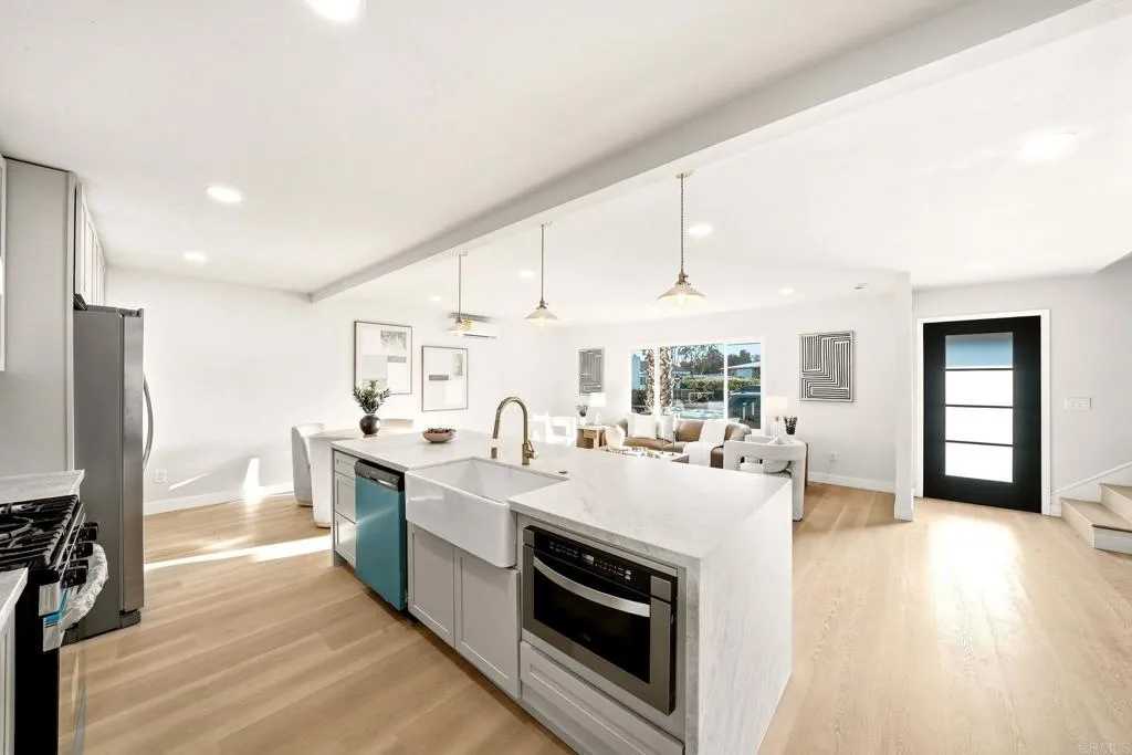 https://cdn.realtyfeed.com/cdn/127/307066571/64175d3473a9d52da25a287df8c96b6a.webp