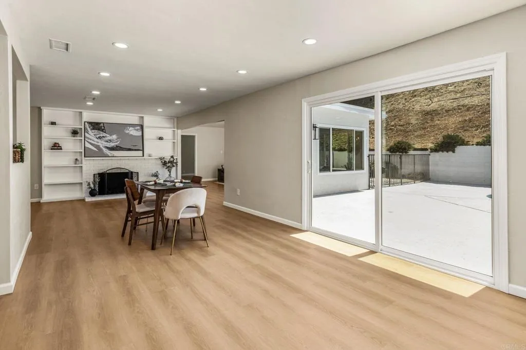 https://cdn.realtyfeed.com/cdn/127/307066598/052ff05e2a2c7d272de53ca1eaebaa5f.webp