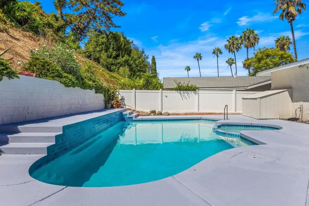 https://cdn.realtyfeed.com/cdn/127/307066598/0e3836790cebd550e639c4dacfe0e53c.webp